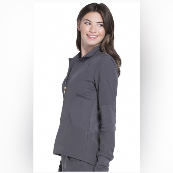 BNWOT HeartSoul Warm Up Scrub Jacket (BLACK) - Picture 5 of 5